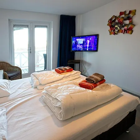 酒店 Hureninzeeland - Marina Port Zelande Comfort Appartementen 奥德多普