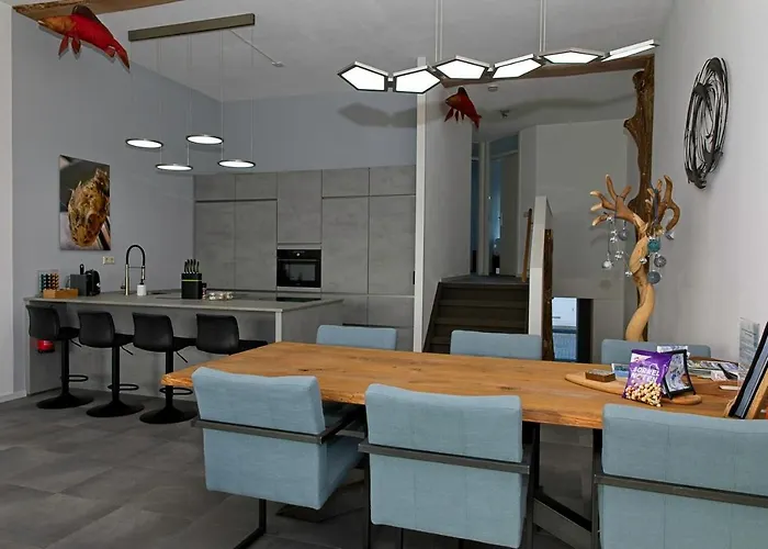 Hureninzeeland - Marina Port Zélande Comfort Appartementen Hotel Ouddorp